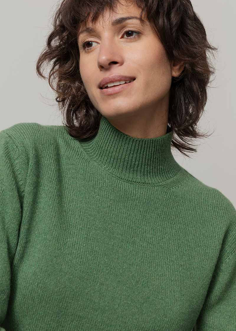 Maglia Collo Alto Cashmere Donna Ada - Rifò moda circolare made in Italy
Verde Bietola