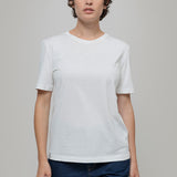 T shirt Bianca Donna Cotone Rigenerato Mimma - Rifò

T-shirt 100 cotone donna bianca, prodotta in Italia per una moda etica in cotone organico e riciclato. Scopri tutte le magliette donna maniche corte di Rifò!