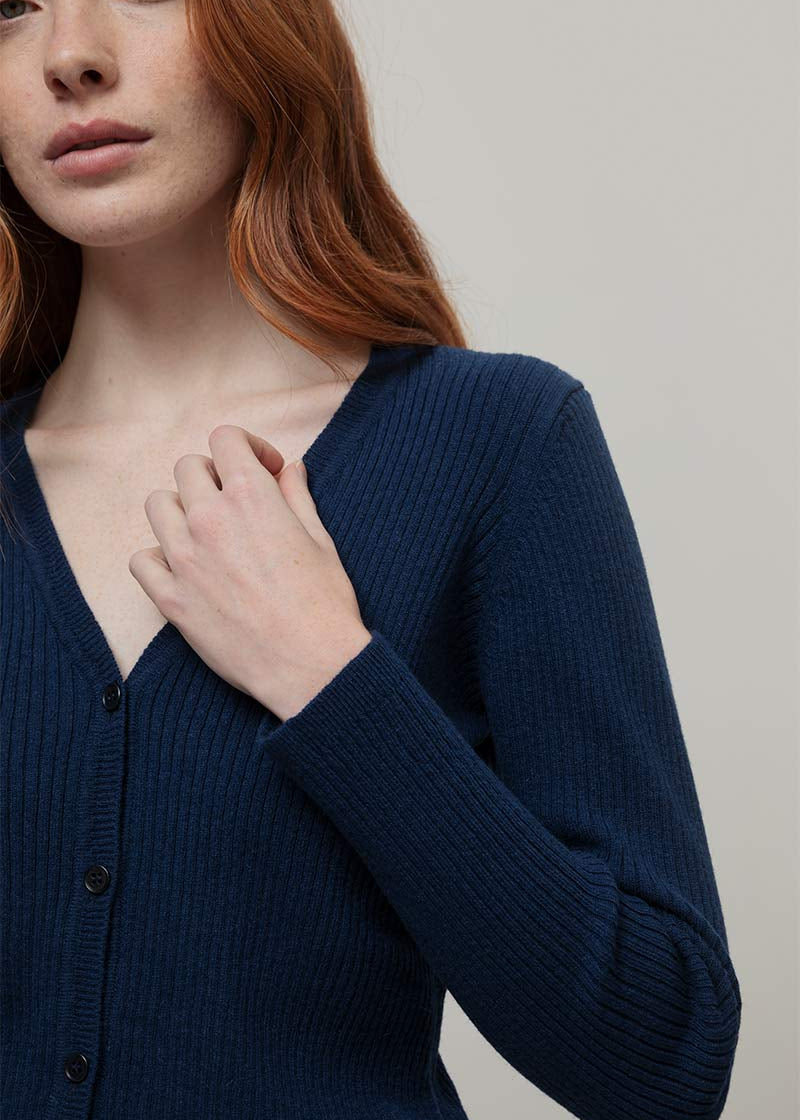 Cardigan con Bottoni Donna Lana Extrafine Sonia  - Rifò Lab Moda circolare made in Italy
Blu Abisso